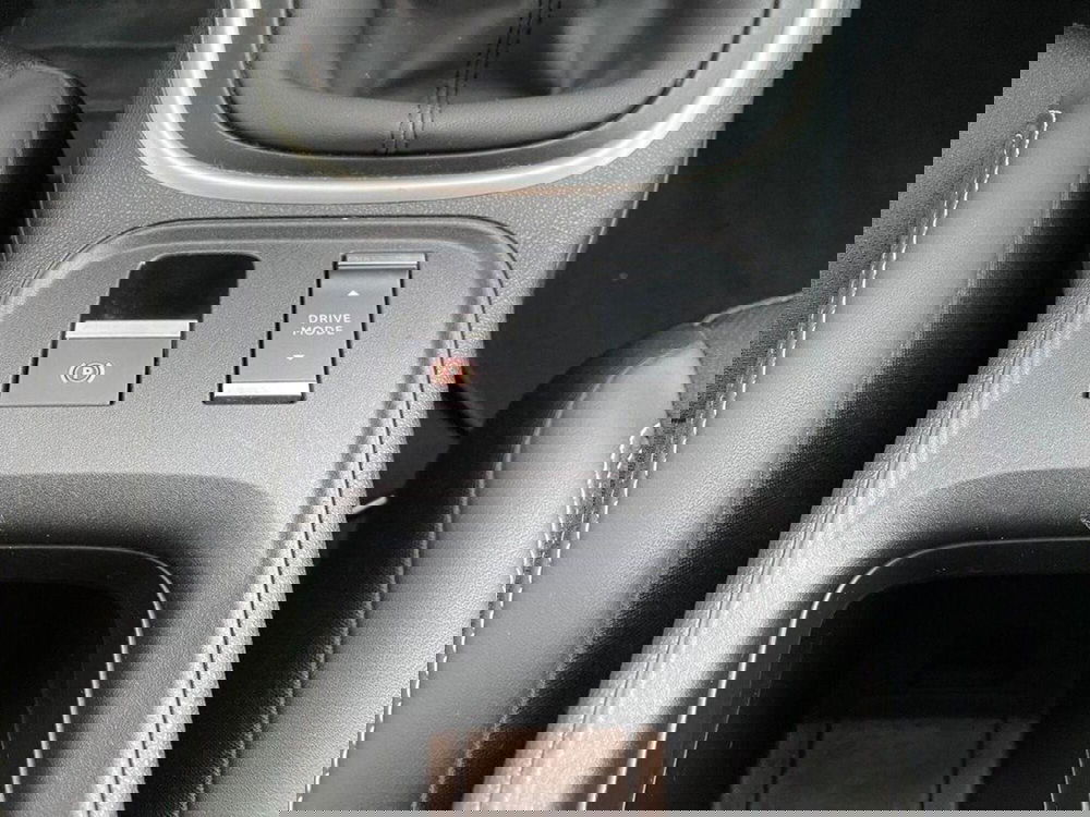 Jeep Avenger usata a Torino (13)