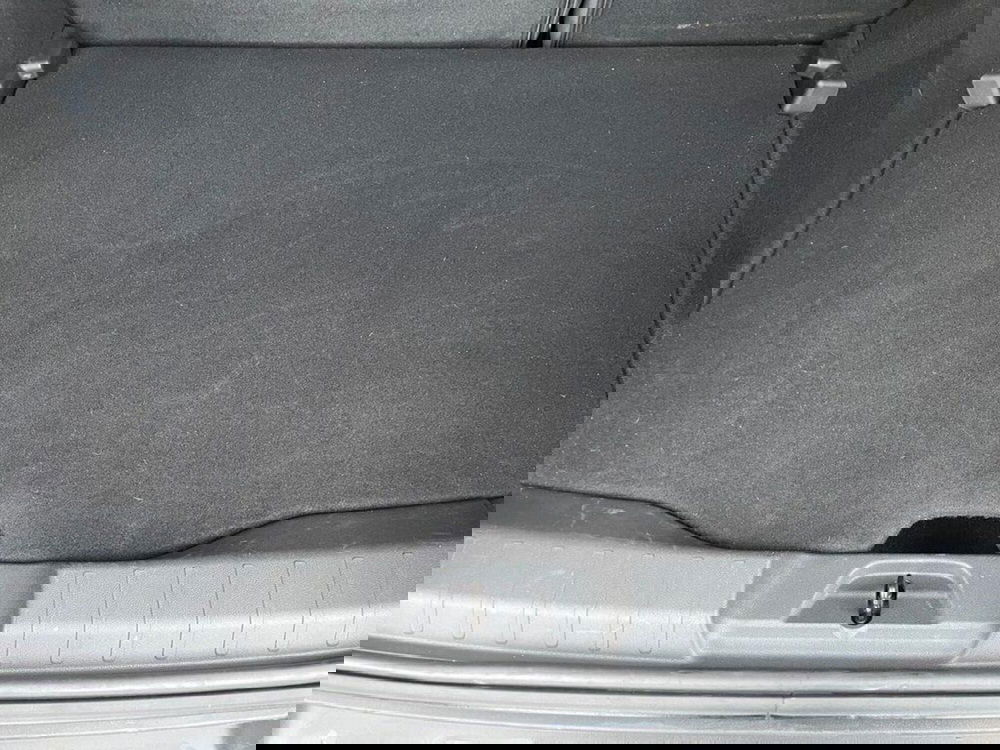 Jeep Avenger usata a Torino (9)