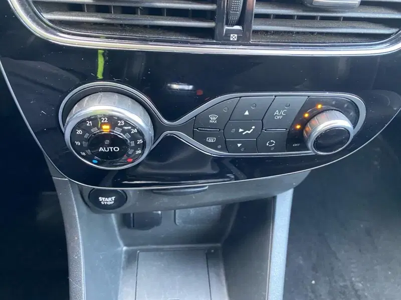 Renault Clio usata a Torino (10)