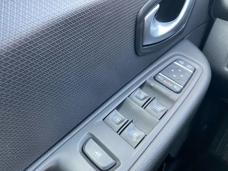 Renault Clio usata a Torino (12)