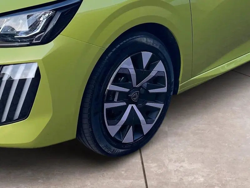 Peugeot 208 nuova a Torino (15)