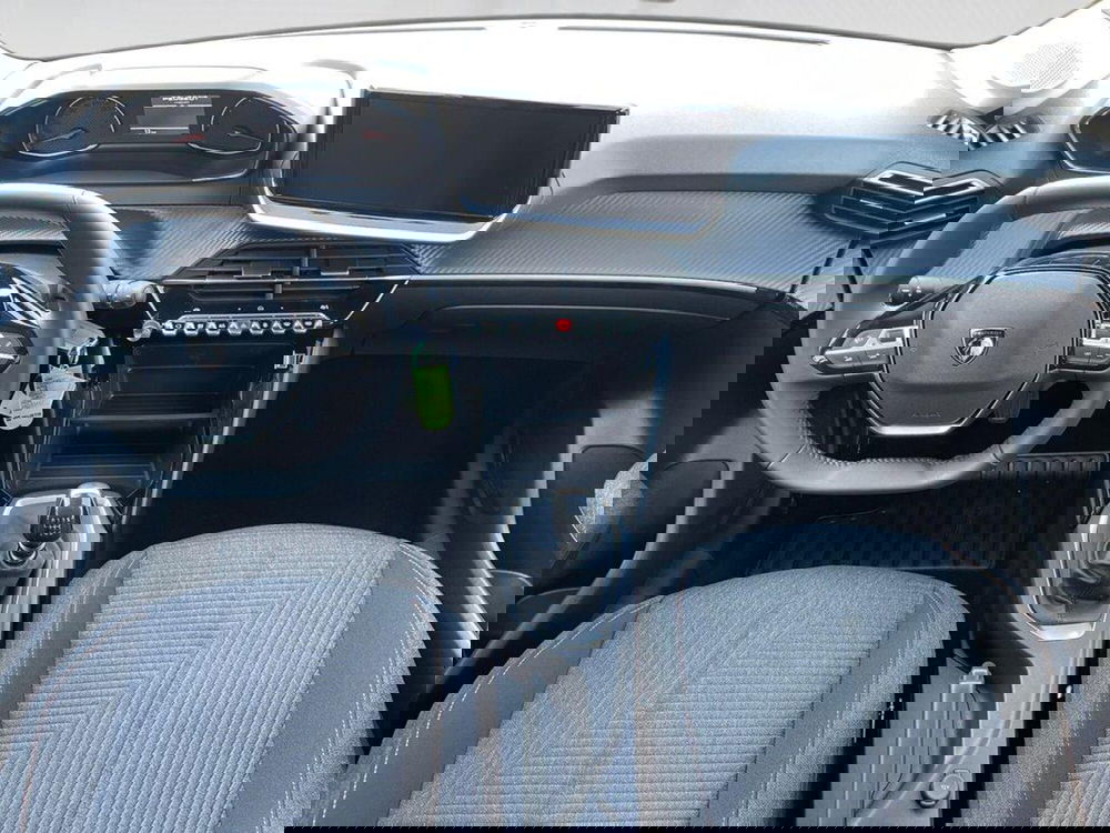 Peugeot 208 nuova a Torino (6)