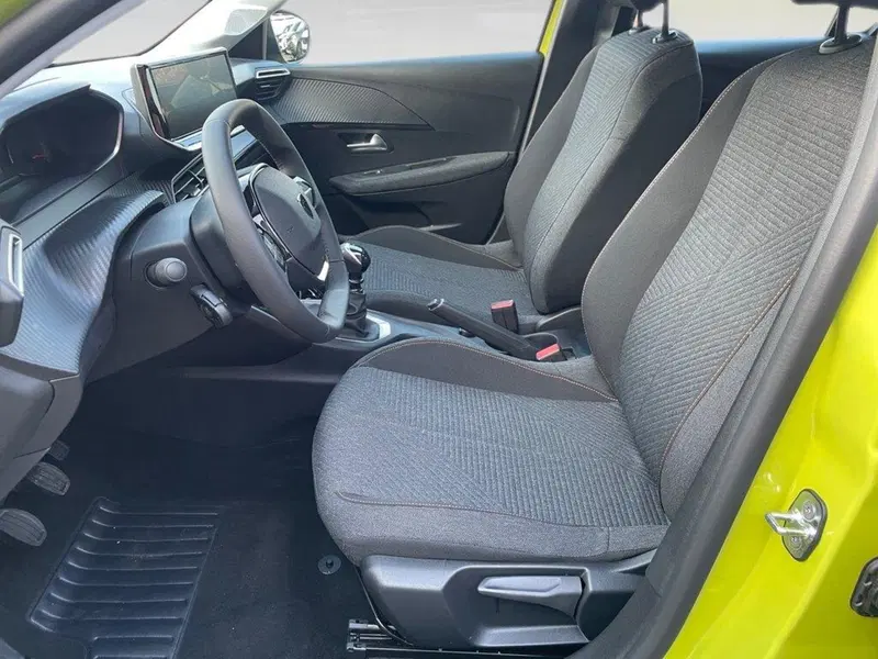Peugeot 208 nuova a Torino (7)