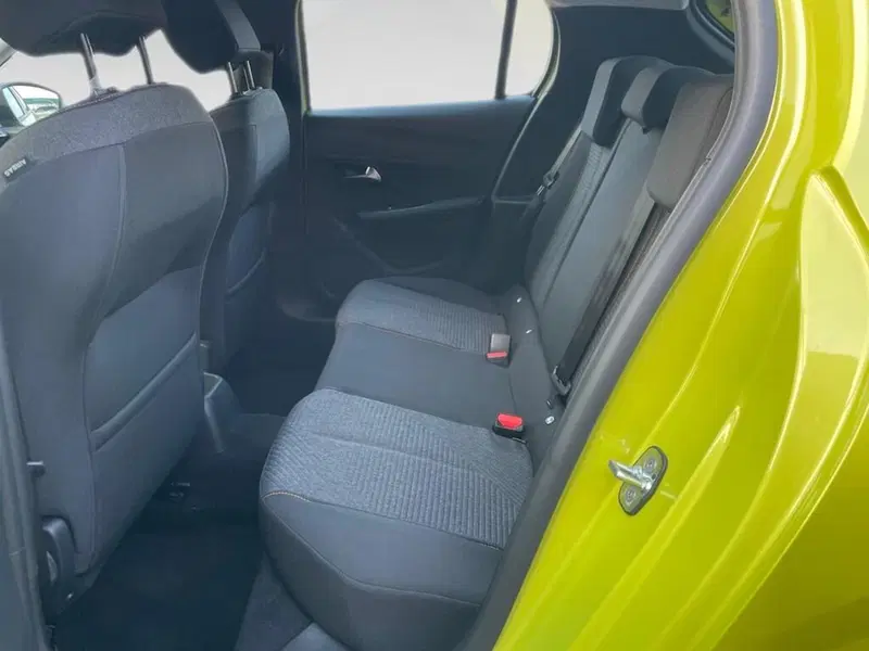 Peugeot 208 nuova a Torino (8)