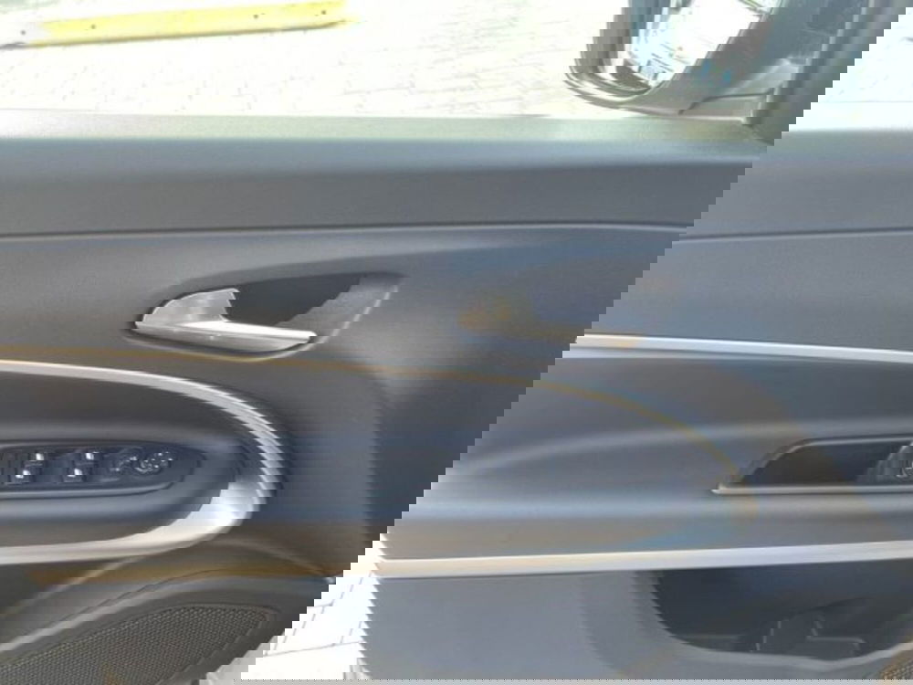 Jeep Avenger usata a Ancona (13)