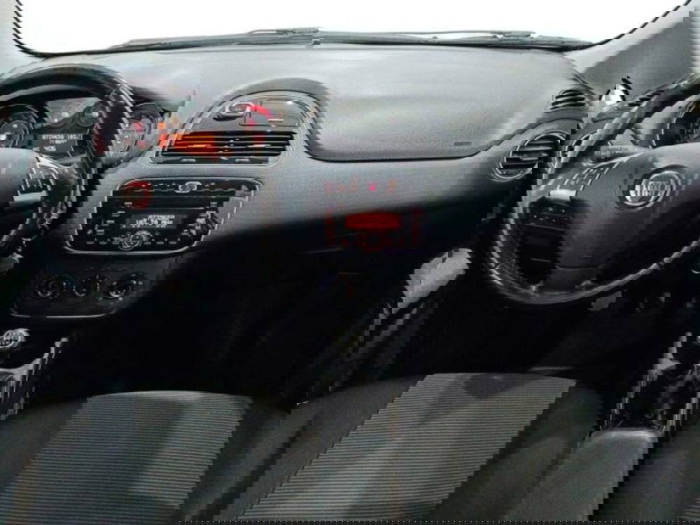 Fiat Punto Evo usata a Catania (7)