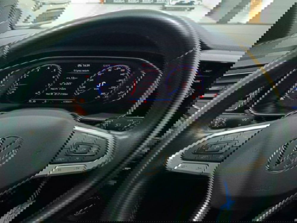 Volkswagen Taigo usata a Catania (18)