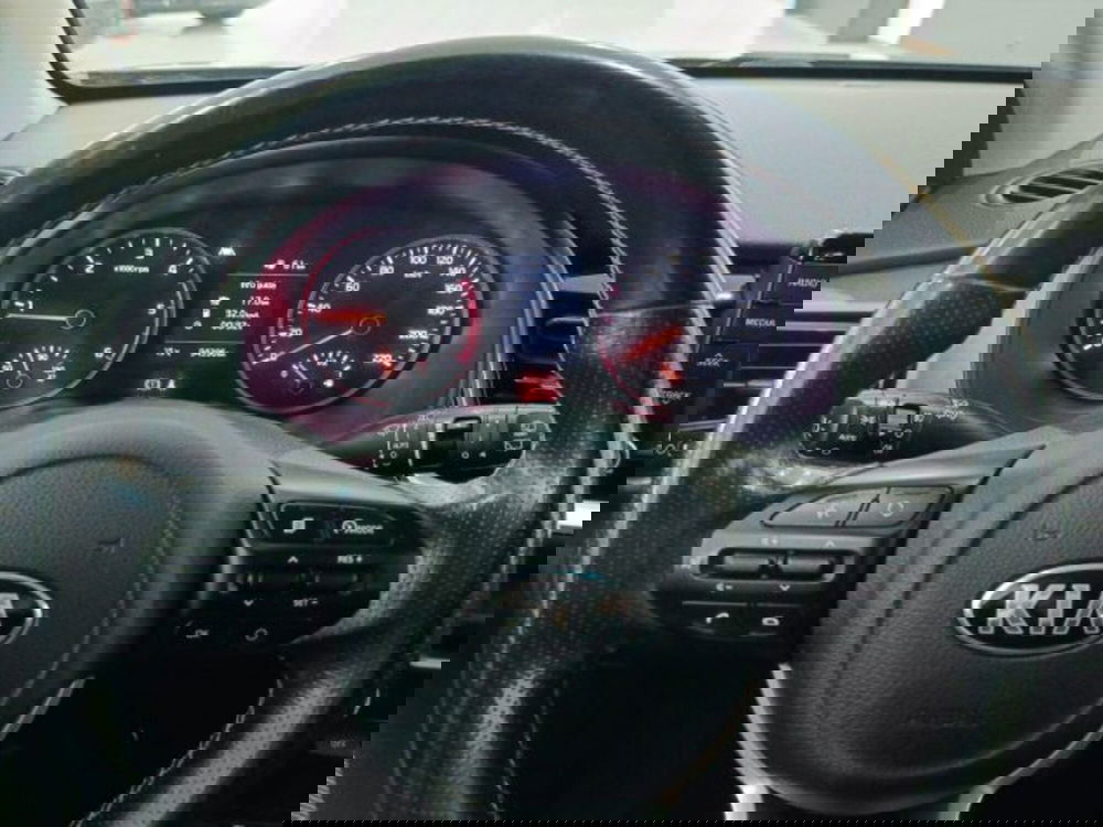 Kia Stonic usata a Catania (17)