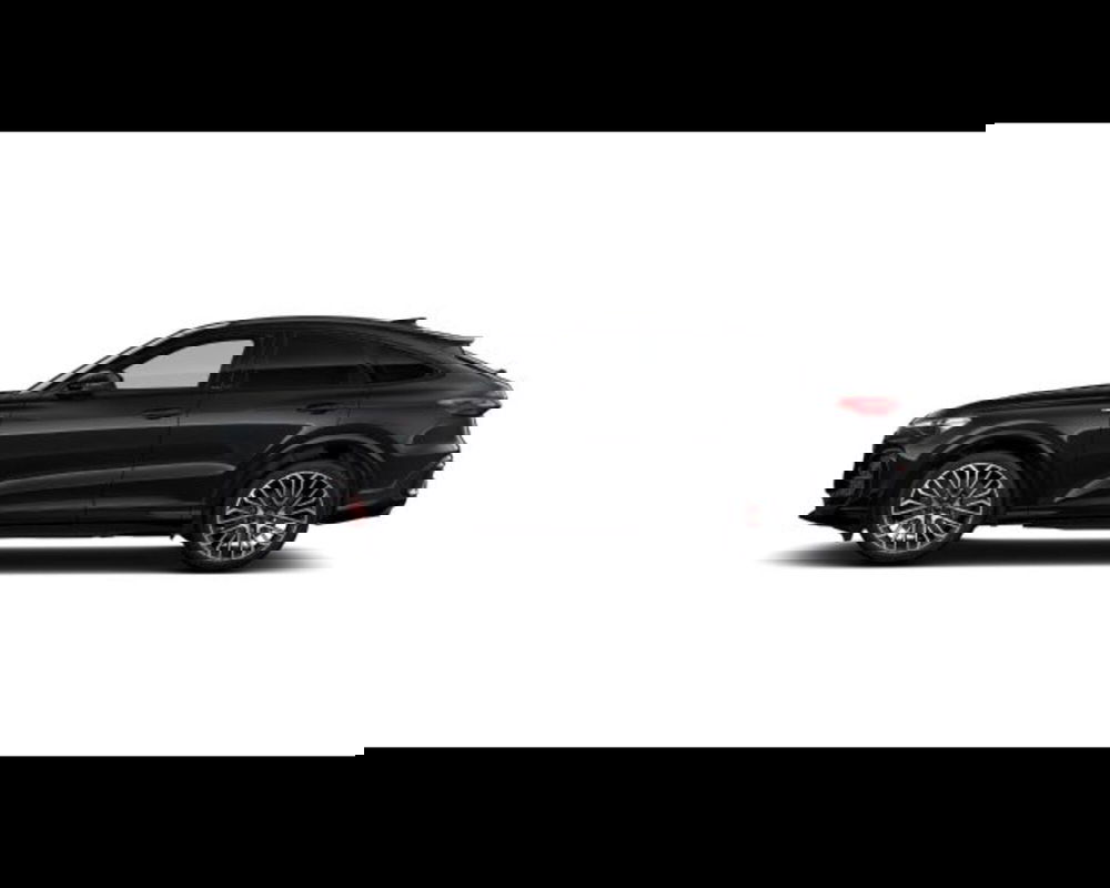 Audi Q5 Sportback nuova a Treviso (3)