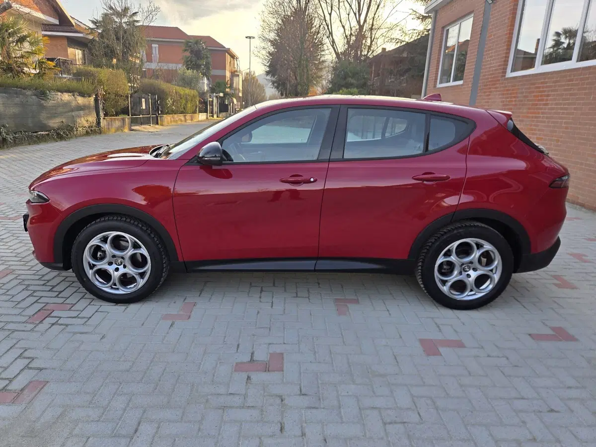 Alfa Romeo Tonale usata a Torino (13)