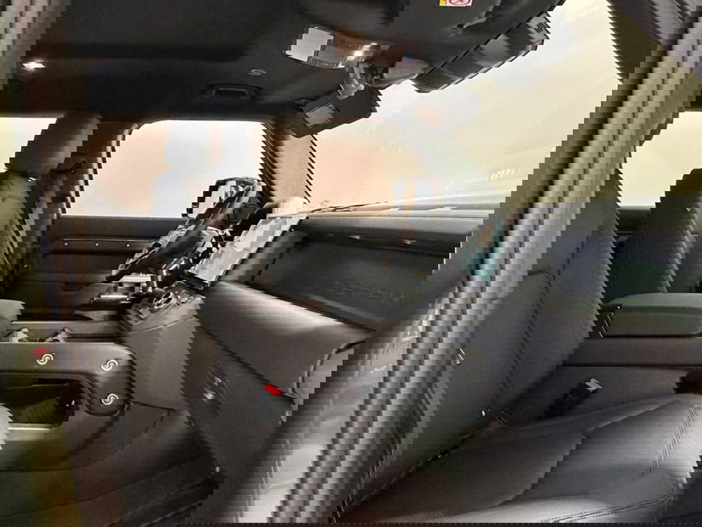 Land Rover Defender usata a Varese (3)