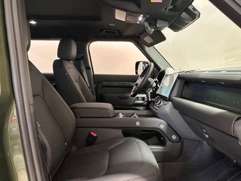 Land Rover Defender usata a Varese (3)