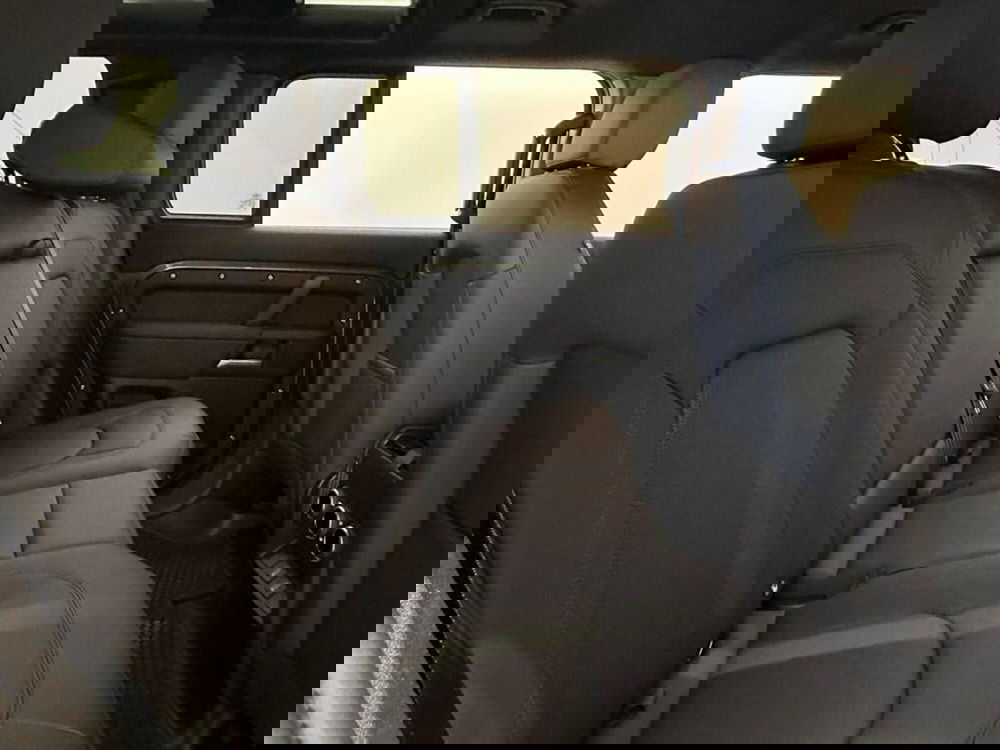 Land Rover Defender usata a Varese (5)