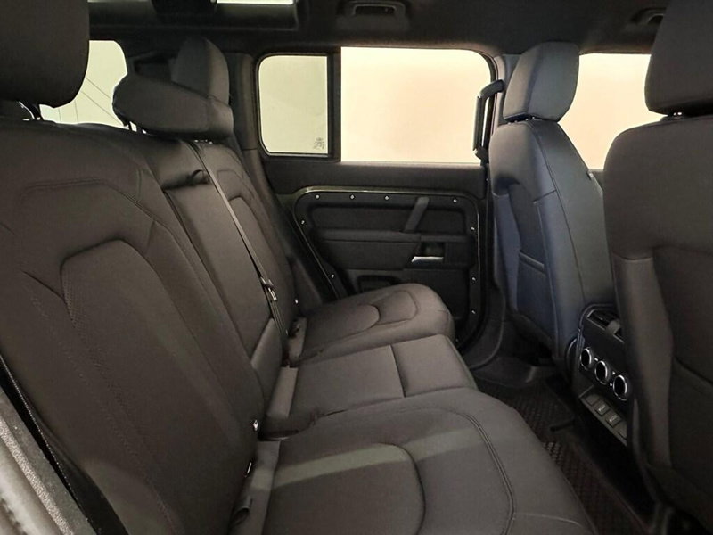 Land Rover Defender usata a Varese (5)