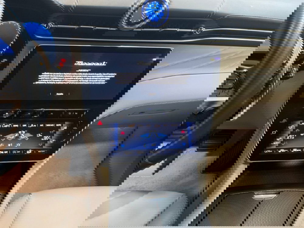 Maserati Grecale usata a Verona (7)