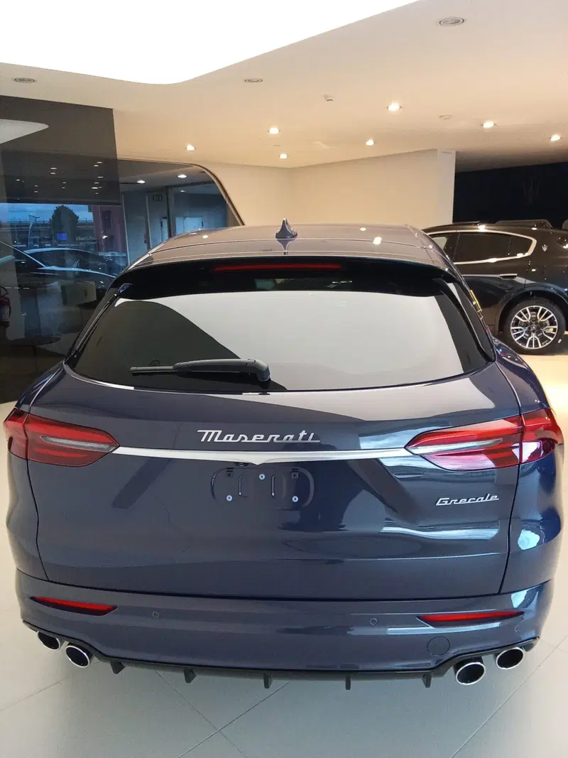 Maserati Grecale nuova a Perugia (3)