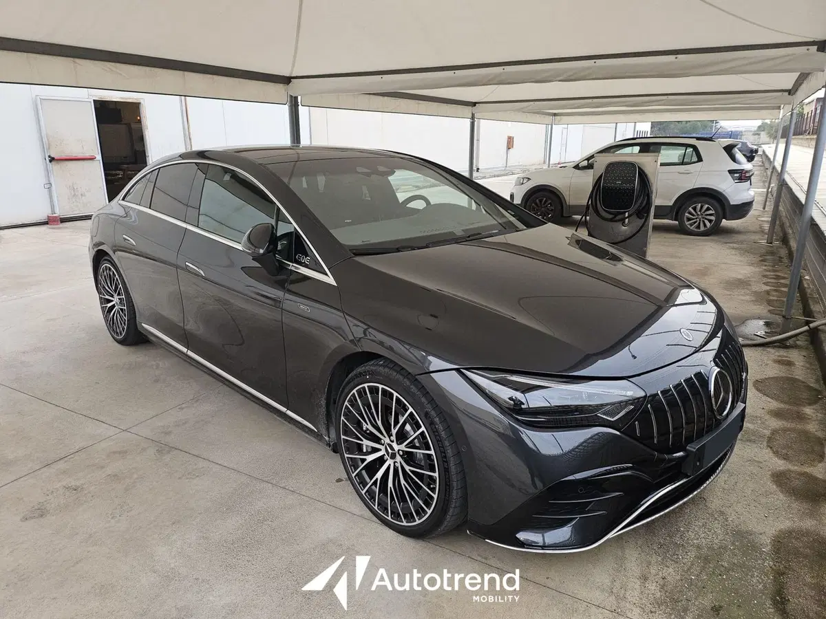 Mercedes-Benz EQE usata a Bari