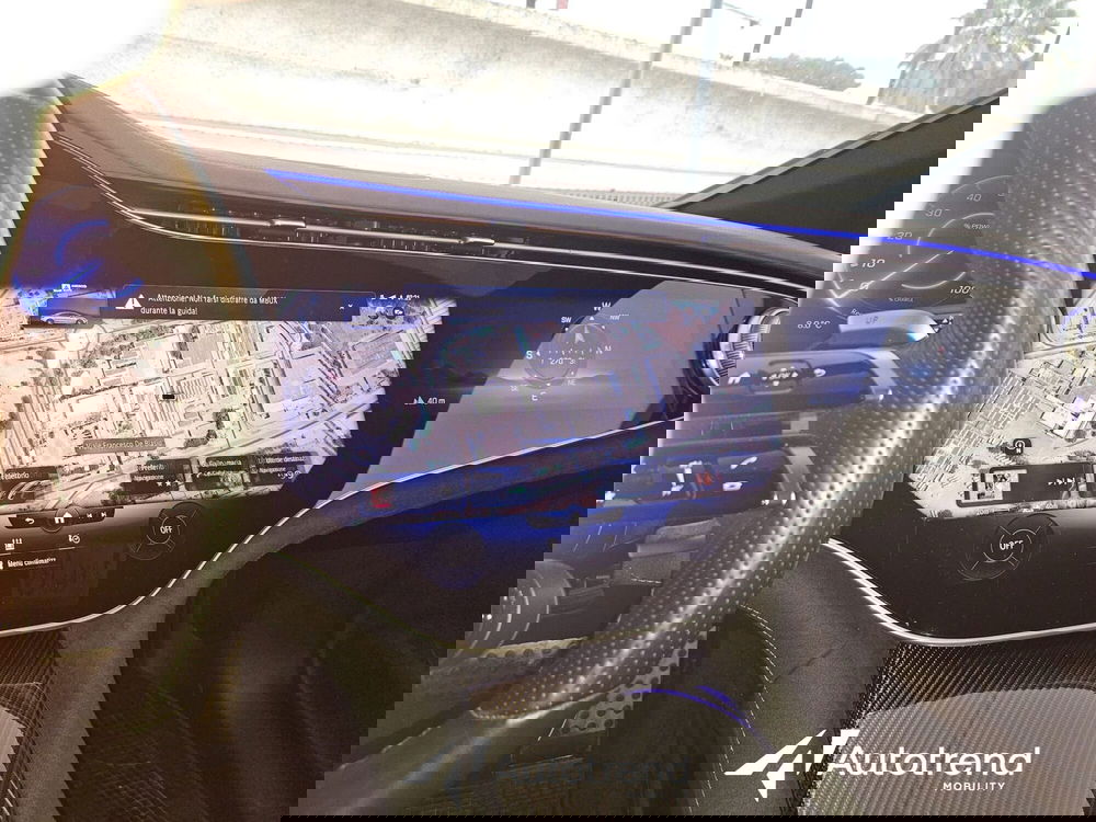 Mercedes-Benz EQE usata a Bari (11)