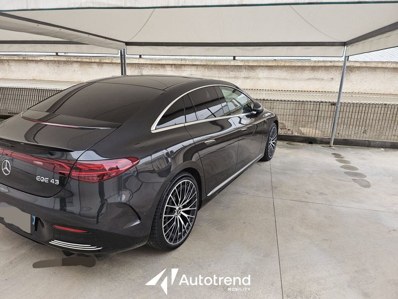 Mercedes-Benz EQE usata a Bari (3)