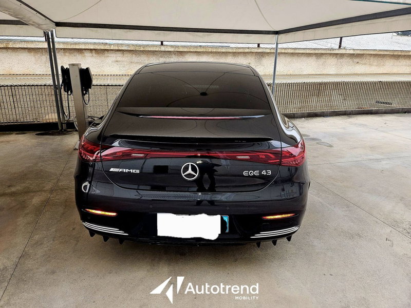 Mercedes-Benz EQE usata a Bari (4)