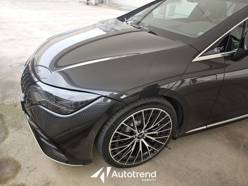 Mercedes-Benz EQE usata a Bari (7)