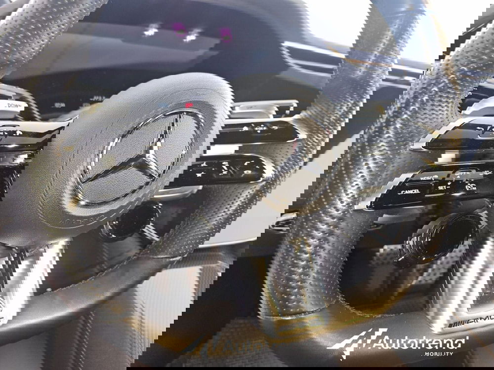 Mercedes-Benz EQE usata a Bari (9)