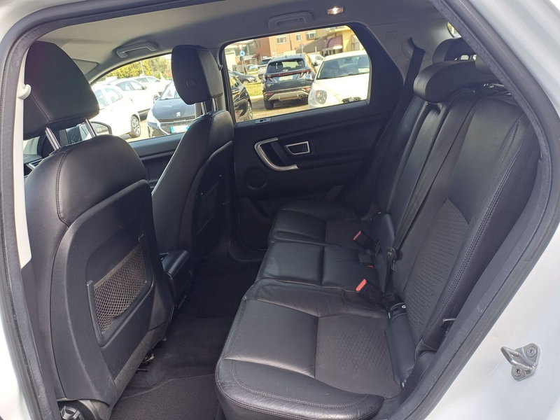 Land Rover Discovery Sport usata a Alessandria (9)