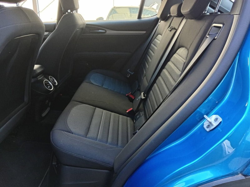 Alfa Romeo Stelvio usata a Alessandria (15)