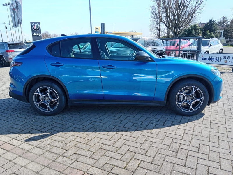 Alfa Romeo Stelvio usata a Alessandria (4)