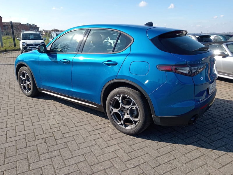 Alfa Romeo Stelvio usata a Alessandria (8)