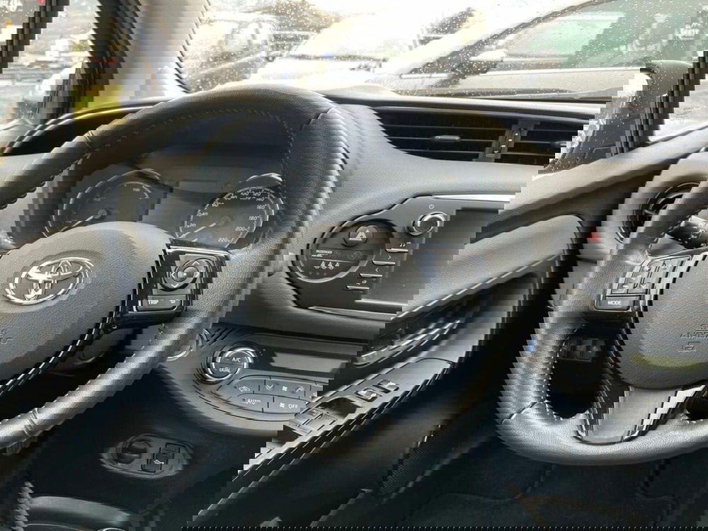 Toyota Yaris usata a Sondrio (15)