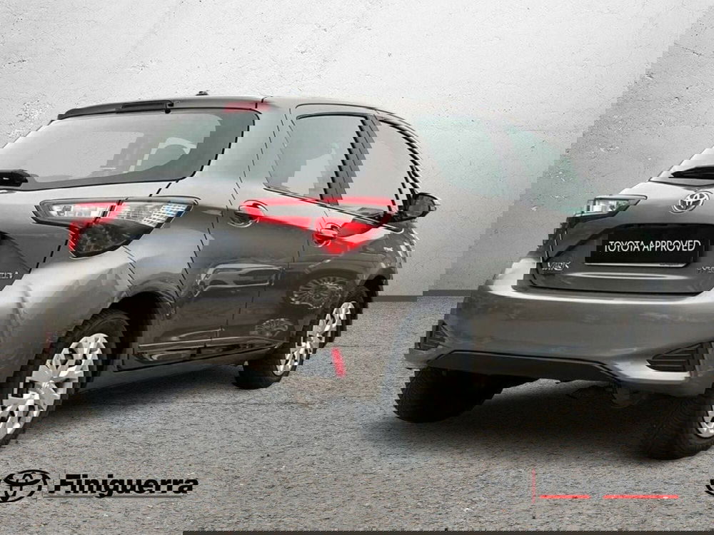 Toyota Yaris usata a Sondrio (4)