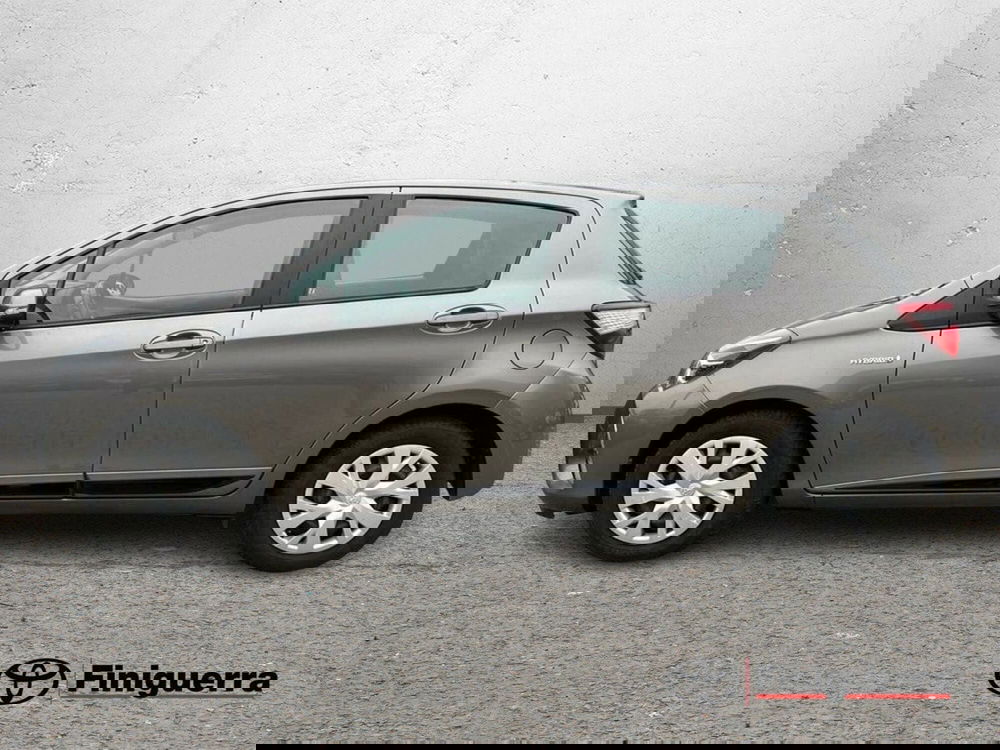 Toyota Yaris usata a Sondrio (6)