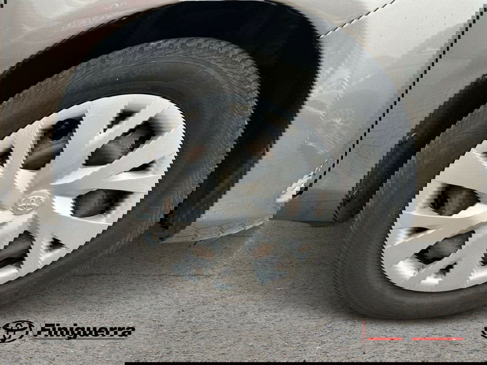 Toyota Yaris usata a Sondrio (7)