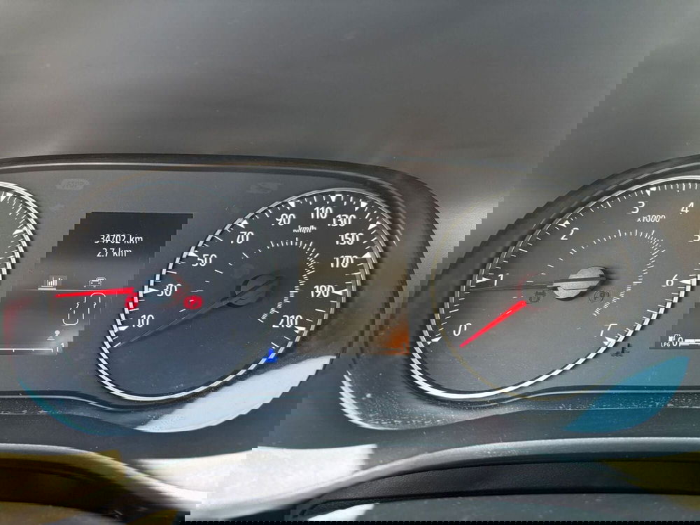 Dacia Sandero usata a Bergamo (13)