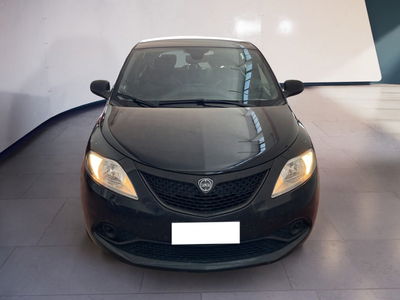 Lancia Ypsilon 1.0 FireFly 5 porte S&amp;S Hybrid Ecochic Silver del 2021 usata a Torino