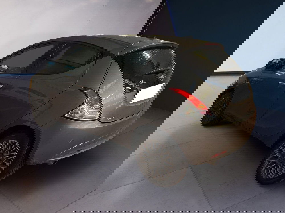 Lancia Ypsilon usata a Torino (6)