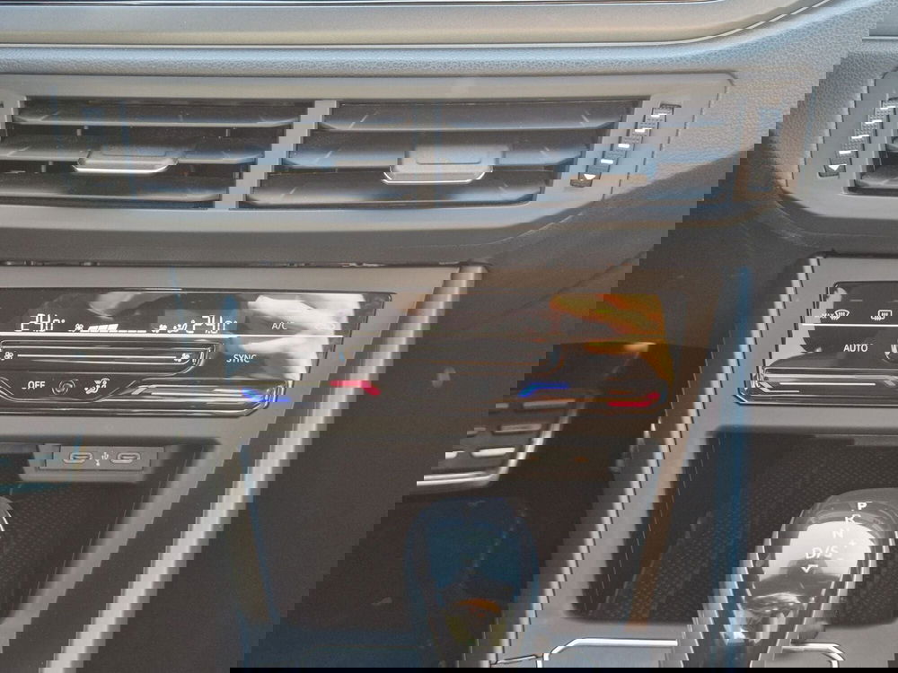 Volkswagen Taigo usata  (20)