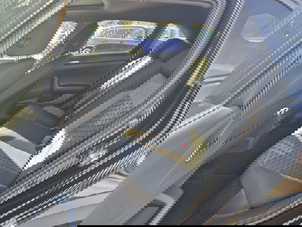 Volkswagen Taigo usata  (7)