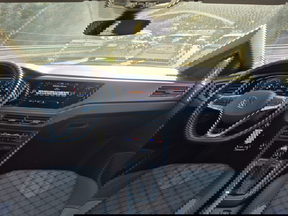 Volkswagen Taigo usata  (8)