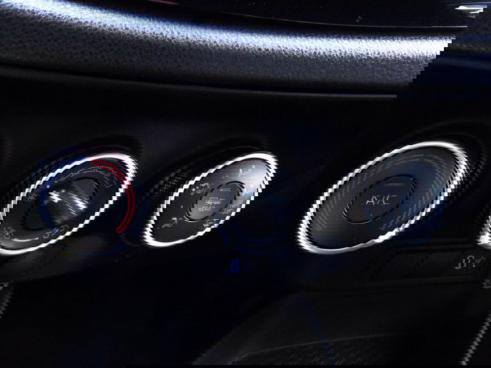 Toyota Aygo X usata a Belluno (16)