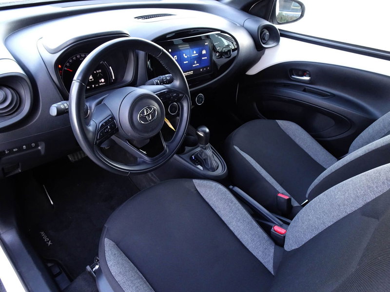 Toyota Aygo X usata a Belluno (8)