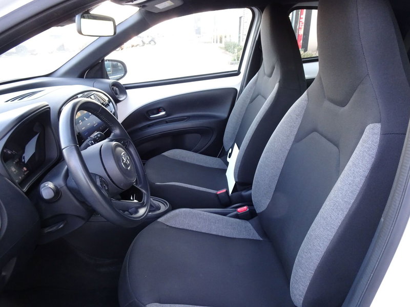 Toyota Aygo X usata a Belluno (9)