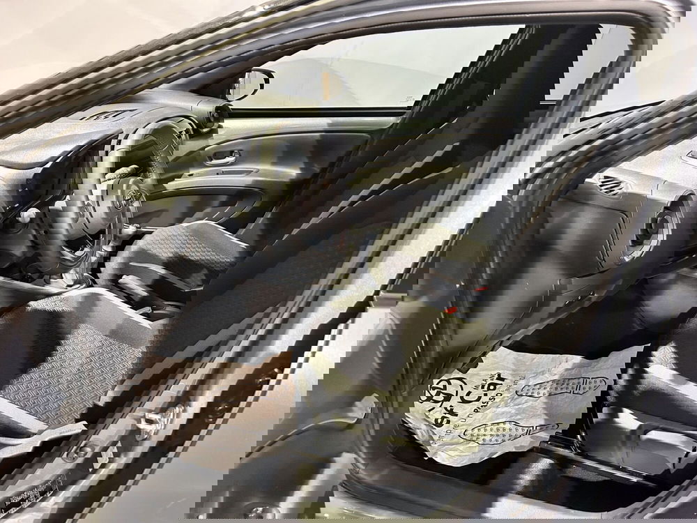 Toyota Aygo X usata a Milano (12)