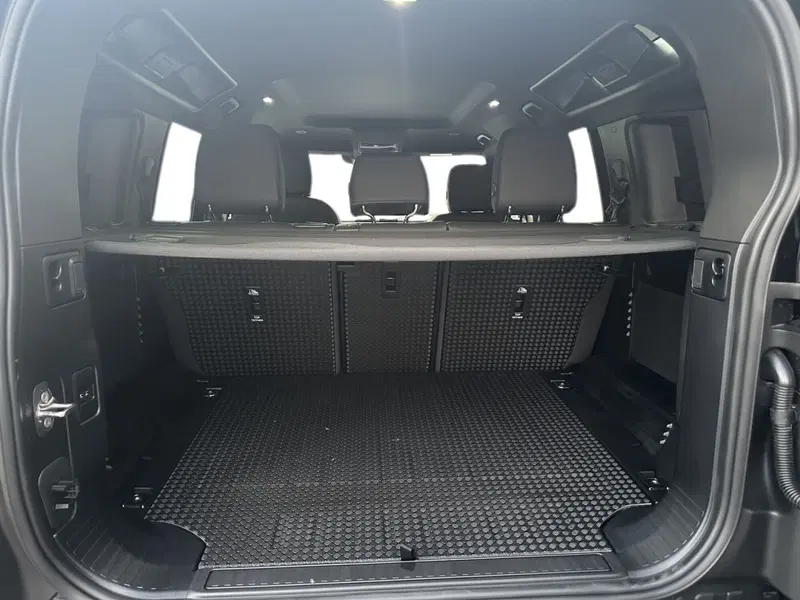 Land Rover Defender usata a Catania (11)
