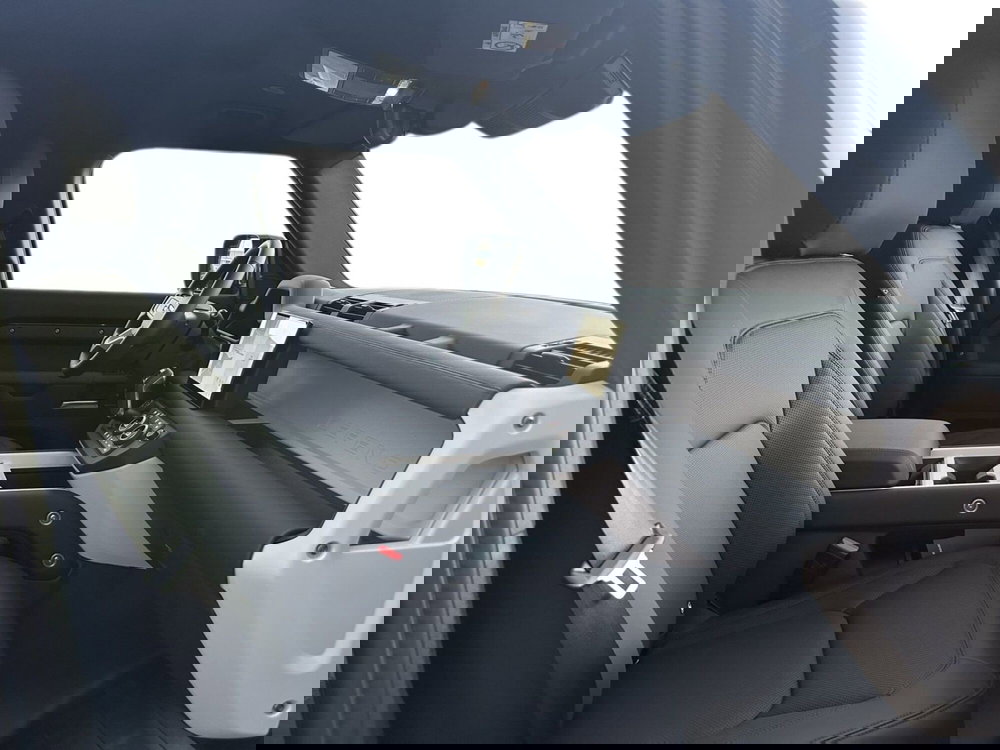 Land Rover Defender usata a Catania (3)