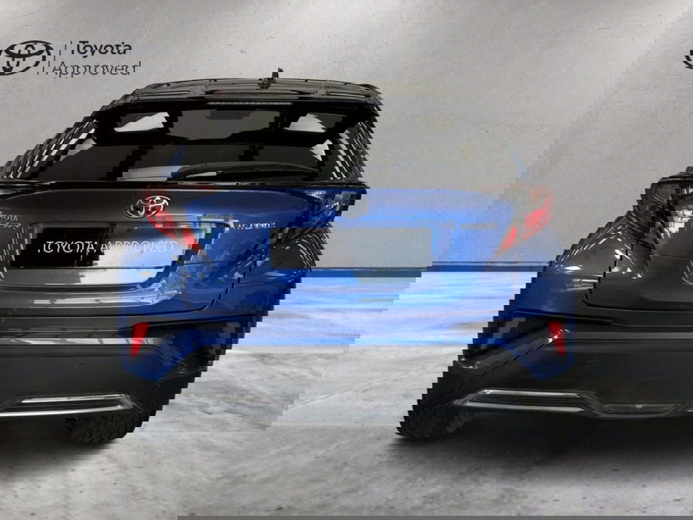 Toyota Toyota C-HR usata a Roma (11)