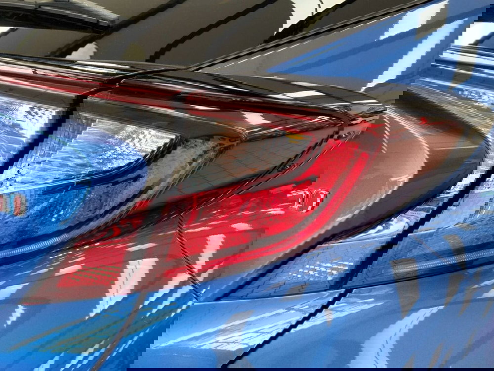 Toyota Toyota C-HR usata a Roma (17)