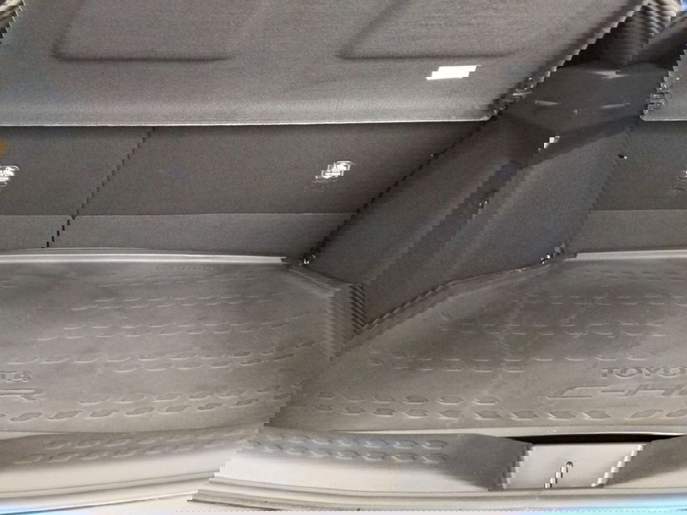 Toyota Toyota C-HR usata a Roma (5)