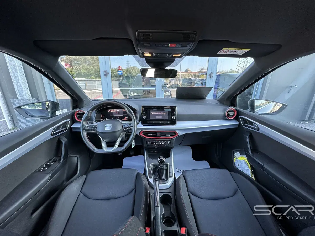 SEAT Arona usata a Livorno (13)